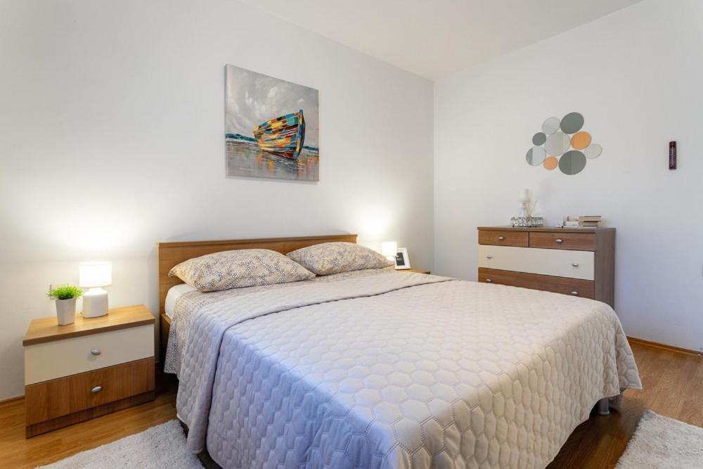 Ferienwohnung Apartman Maria, Ciovo Trogir Exterior foto